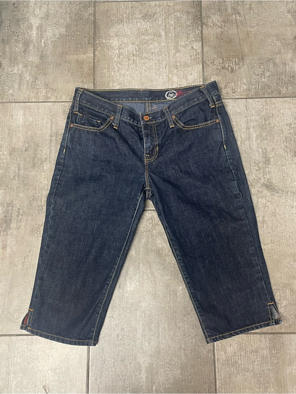 Guess Dark Blue Women’s Denim Capris